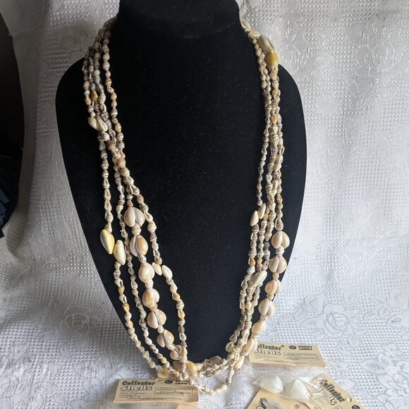 4 Shell Necklaces and 9 Craft Shell Bundles - Picture 2 of 10